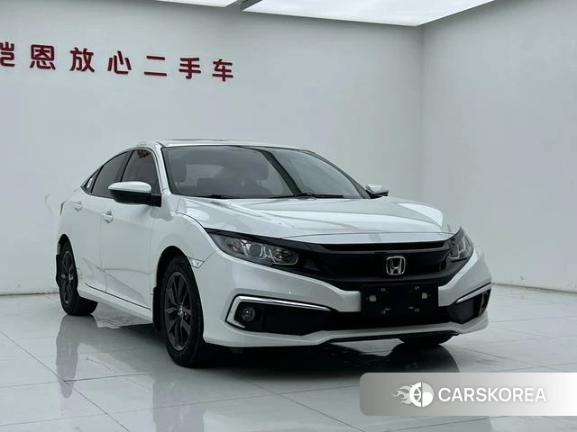 Honda Civic id 4261996 из Китая 18