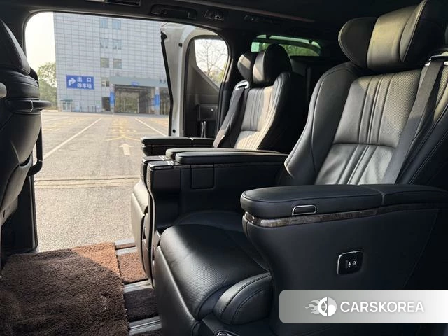 Toyota Elfa id 4368168 из Китая 18