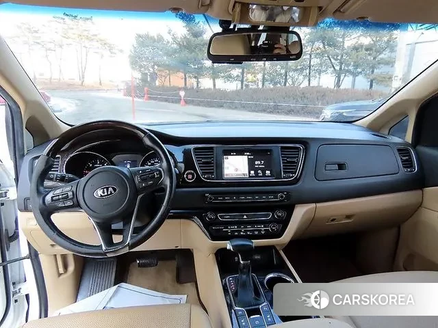 Kia The New Carnival id 3656322 из Кореи 18