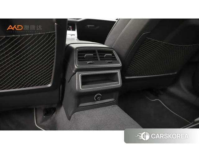 Audi A6L id 4291453 из Китая 8
