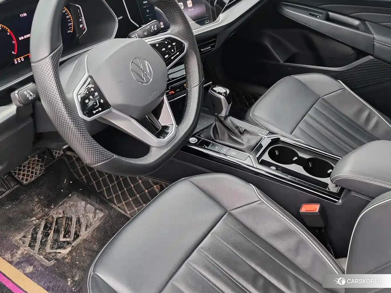 Volkswagen Touareg id 4629562 из Китая 11