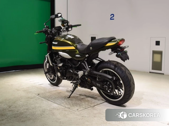 Kawasaki Z900RS id 4306781 из Японии 8