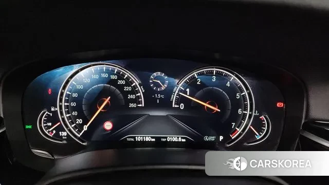 BMW 5 Series (G30) id 3449551 из Кореи 18