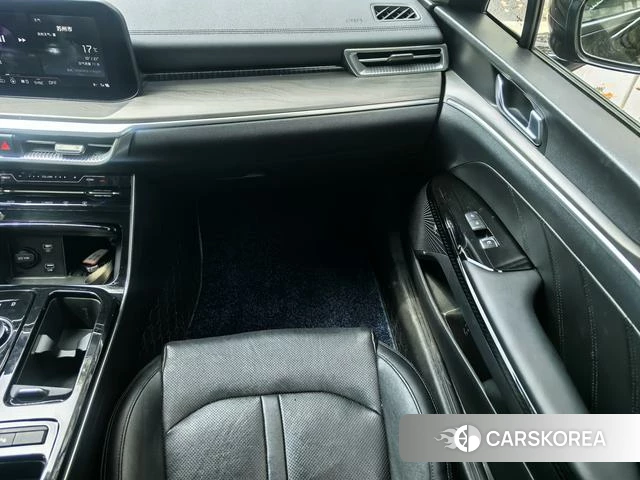 Kia K5 id 4258114 из Китая 14