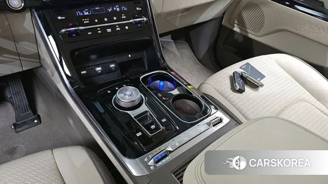 Kia Carnival 4th generation id 3306469 из Кореи 18