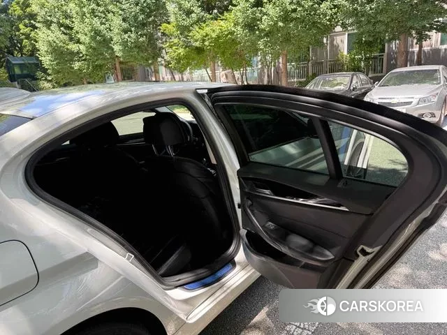 BMW 5 Series (G30) id 2990876 из Кореи 12