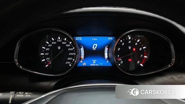 Maserati Quattroporte id 3866915 из Кореи 18