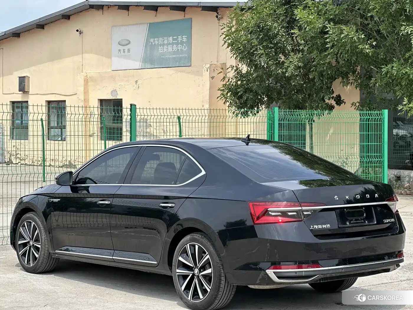 Skoda Superb id 4669298 из Китая 8