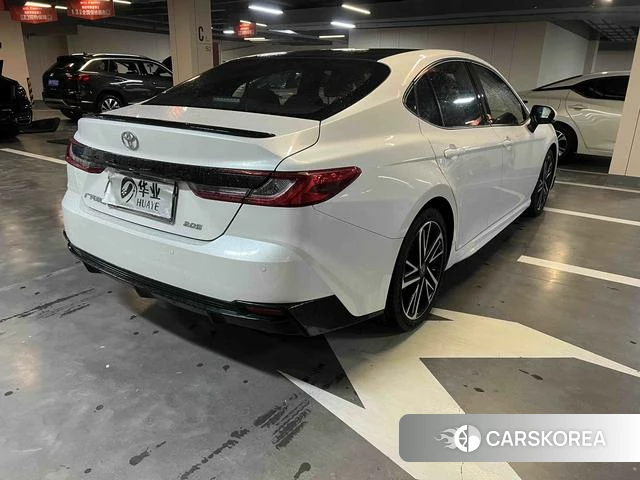 Toyota Camry id 4222323 из Китая 8