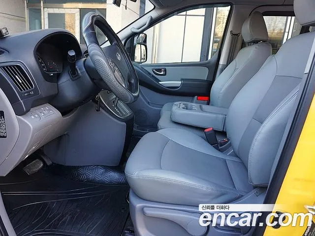 Hyundai The New Grand Starex id 2420587 из Кореи 16