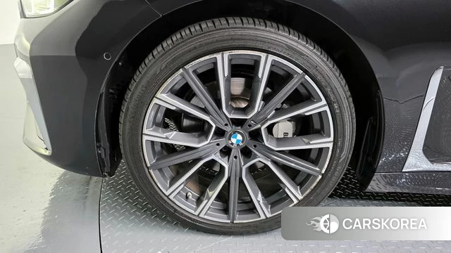 BMW 7 Series (G11) id 3861198 из Кореи 17