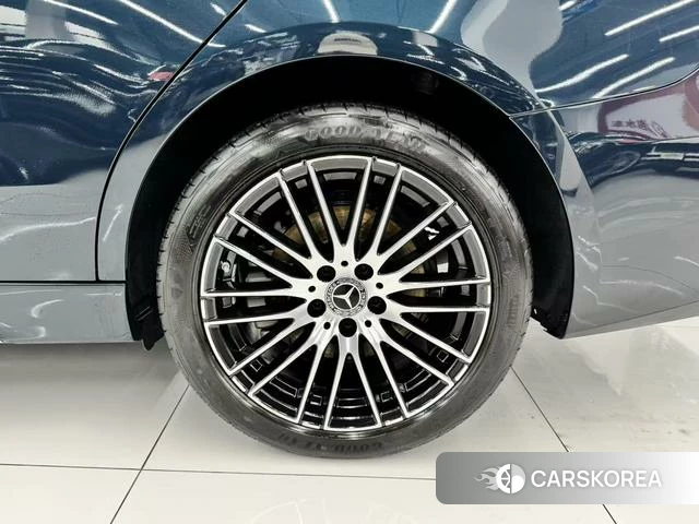 Mercedes-Benz Class C id 4307184 из Китая 17