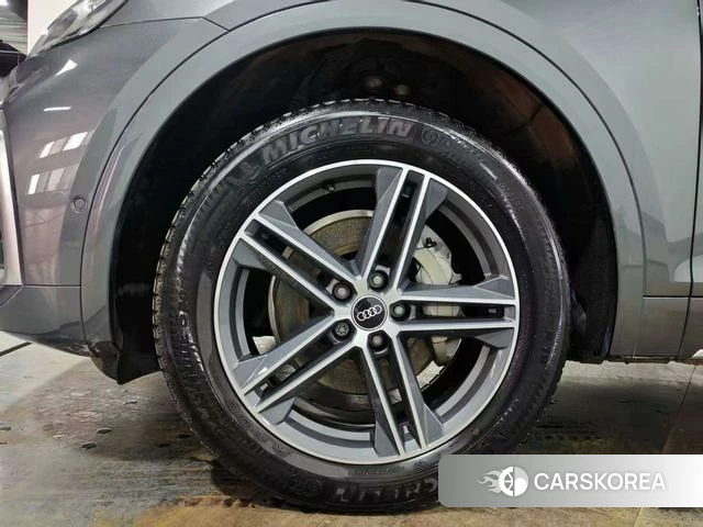 Audi Q5L Sportback id 4260973 из Китая 15