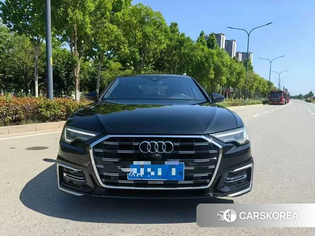 Audi A6L id 4380665 из Китая 8