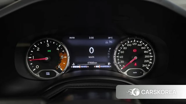Jeep Renegade id 4430296 из Кореи 29