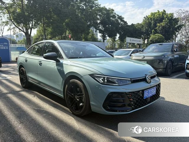 Volkswagen Passat id 4348818 из Китая 15