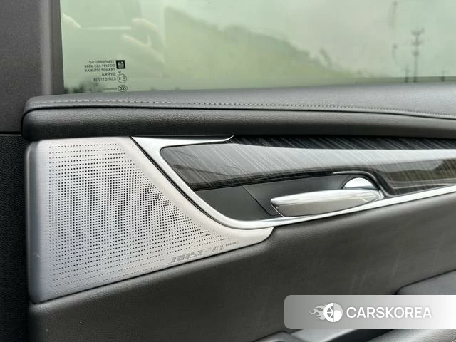 Cadillac XT6 id 4221217 из Китая 28