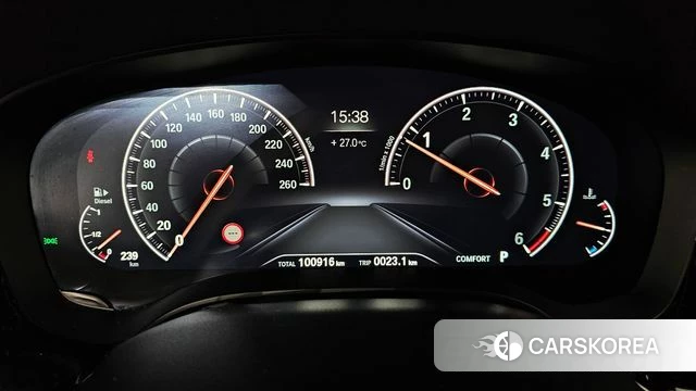 BMW 5 Series (G30) id 4447127 из Кореи 31