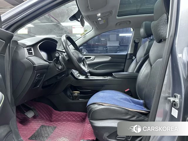 Roewe eRX5 id 4219586 из Китая 9