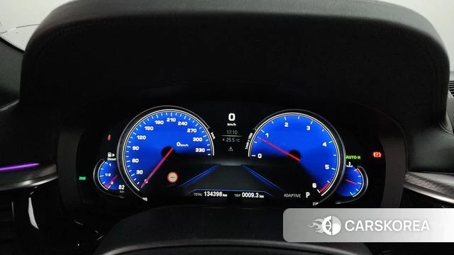 BMW 5 Series (G30) id 4447657 из Кореи 30