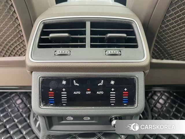 Audi A7L id 4273955 из Китая 16