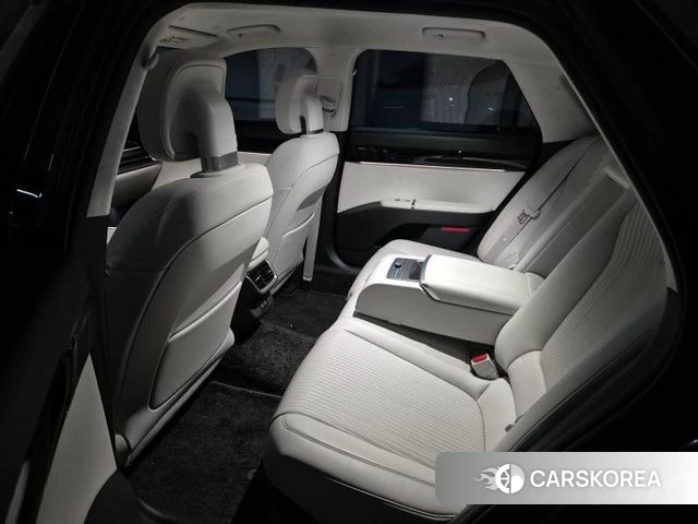 Hyundai Grandeur Hybrid (GN7) id 4334007 из Кореи 13
