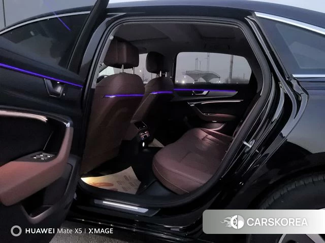Audi A6L id 3890453 из Китая 10