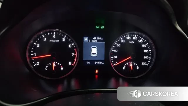 Kia Stonic id 3718483 из Кореи 18