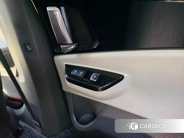 Kia Carnival 4th generation id 4693359 из Кореи 18