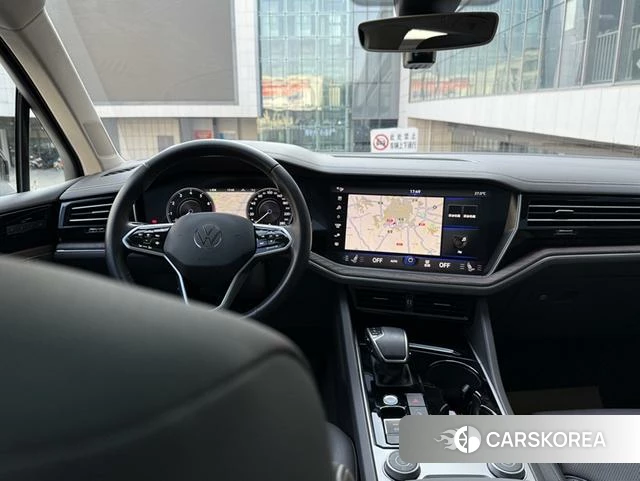 Volkswagen Touareg id 4399983 из Китая 8