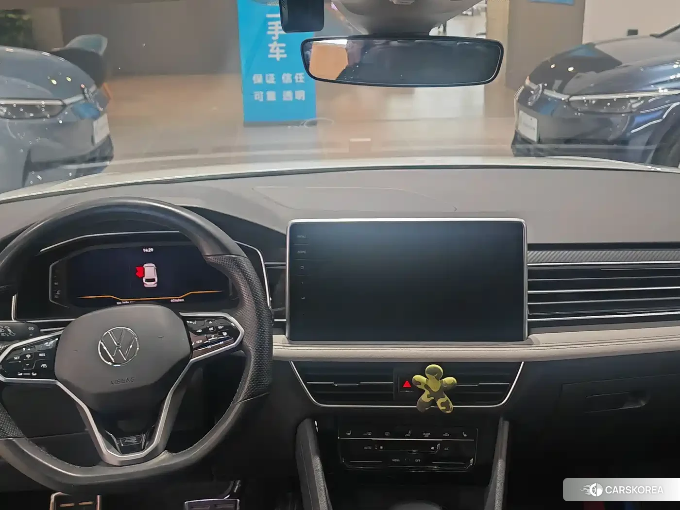 Volkswagen Tiguan L id 4565241 из Китая 10