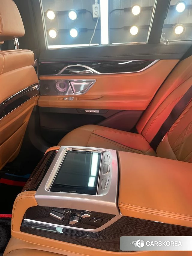 BMW 7 Series (G11) id 4486756 из Кореи 13