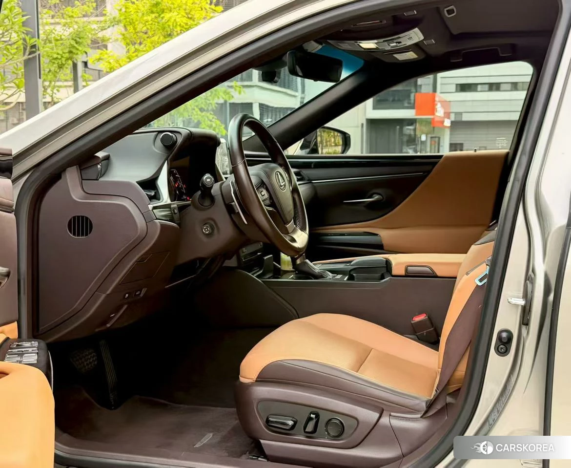 Lexus ES id 4499178 из Китая 8