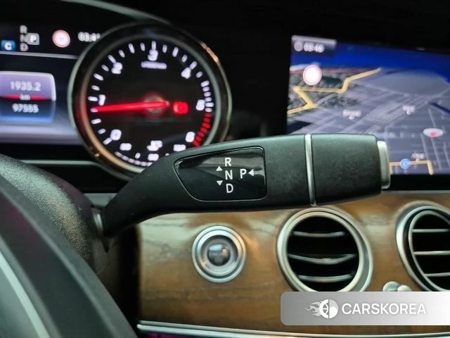Mercedes-Benz E-Class W213 id 3853774 из Кореи 17