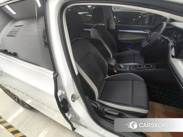 Volkswagen Golf id 4336059 из Китая 15
