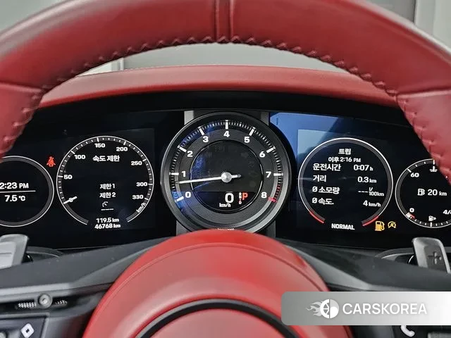 Porsche 911(992) id 3597982 из Кореи 16