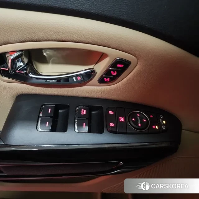 Kia The New Carnival id 2981689 из Кореи 15