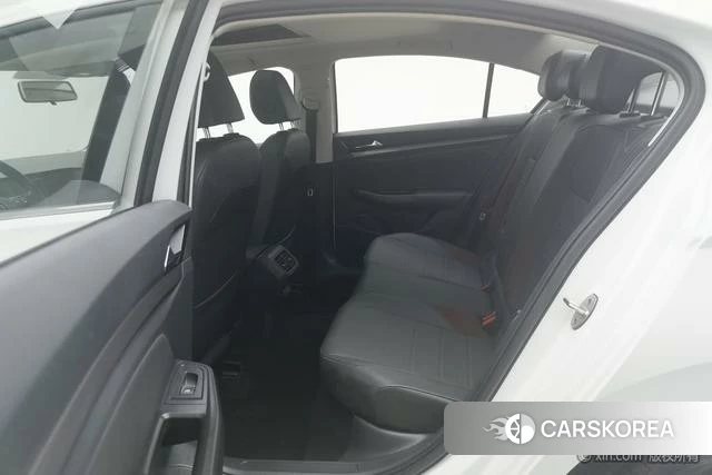 Volkswagen Bora id 4279096 из Китая 22