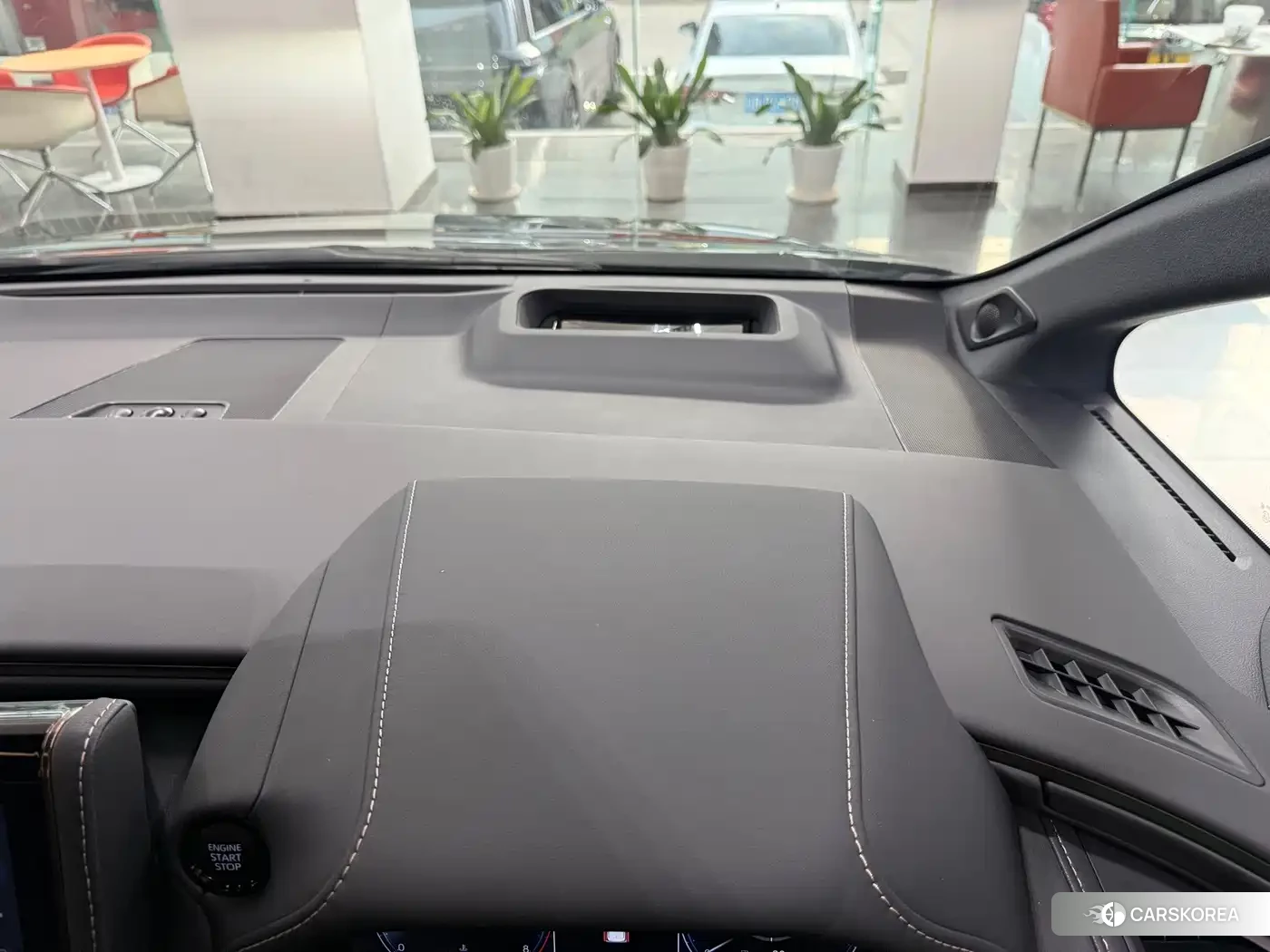 Toyota Elfa id 4600516 из Китая 13