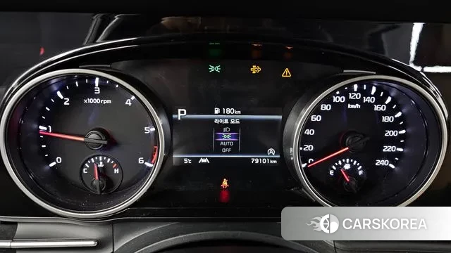 Kia Carnival 4th generation id 3764229 из Кореи 18