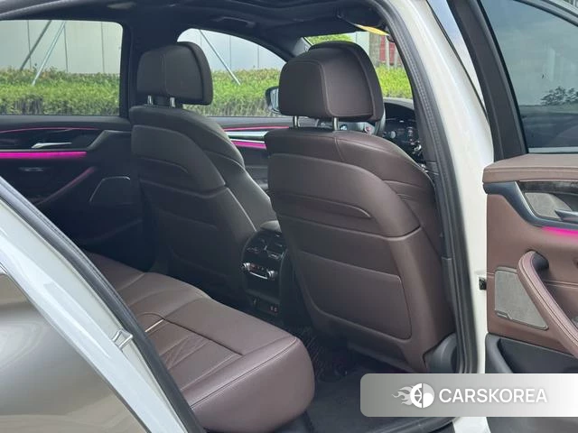 BMW 5 series id 4266045 из Китая 33