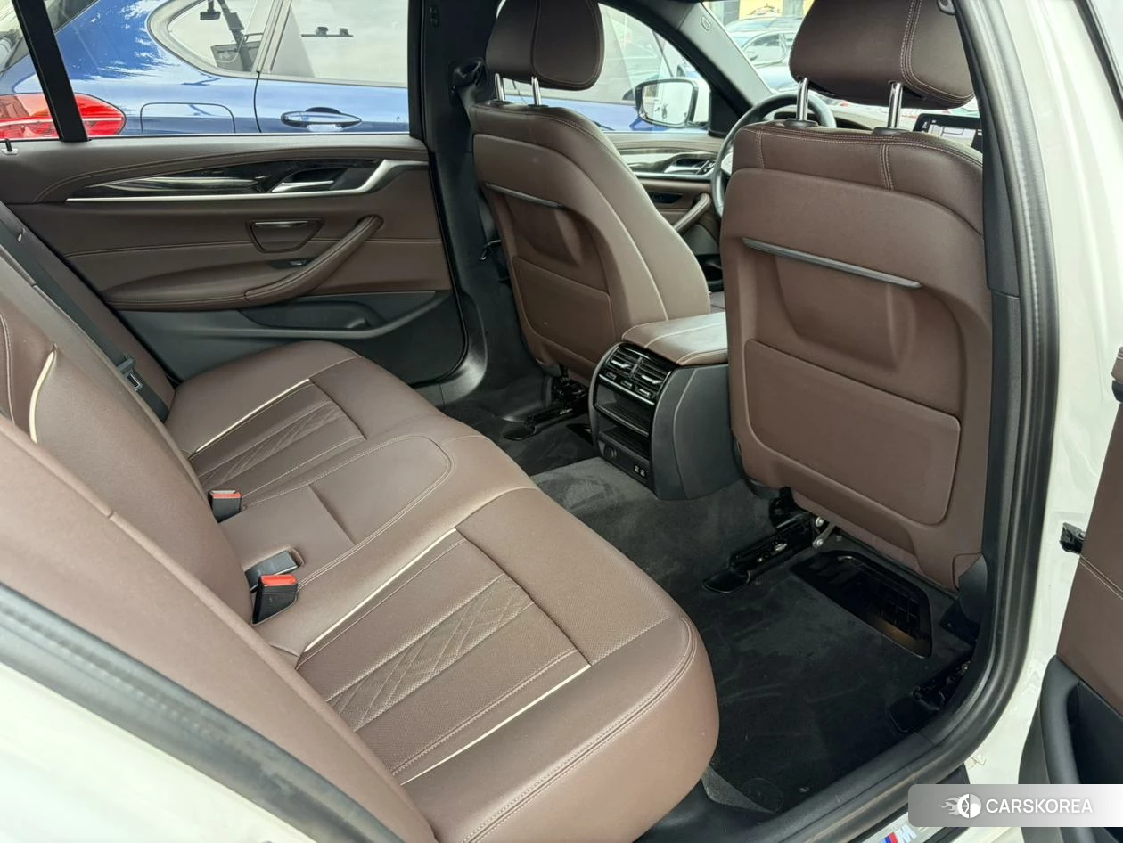 BMW 5 series id 4461692 из Китая 17