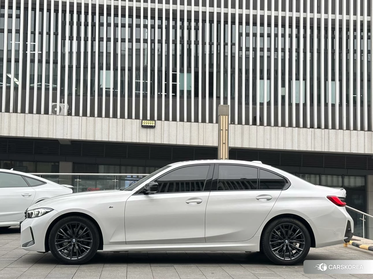 BMW 3 series id 4467840 из Китая 16
