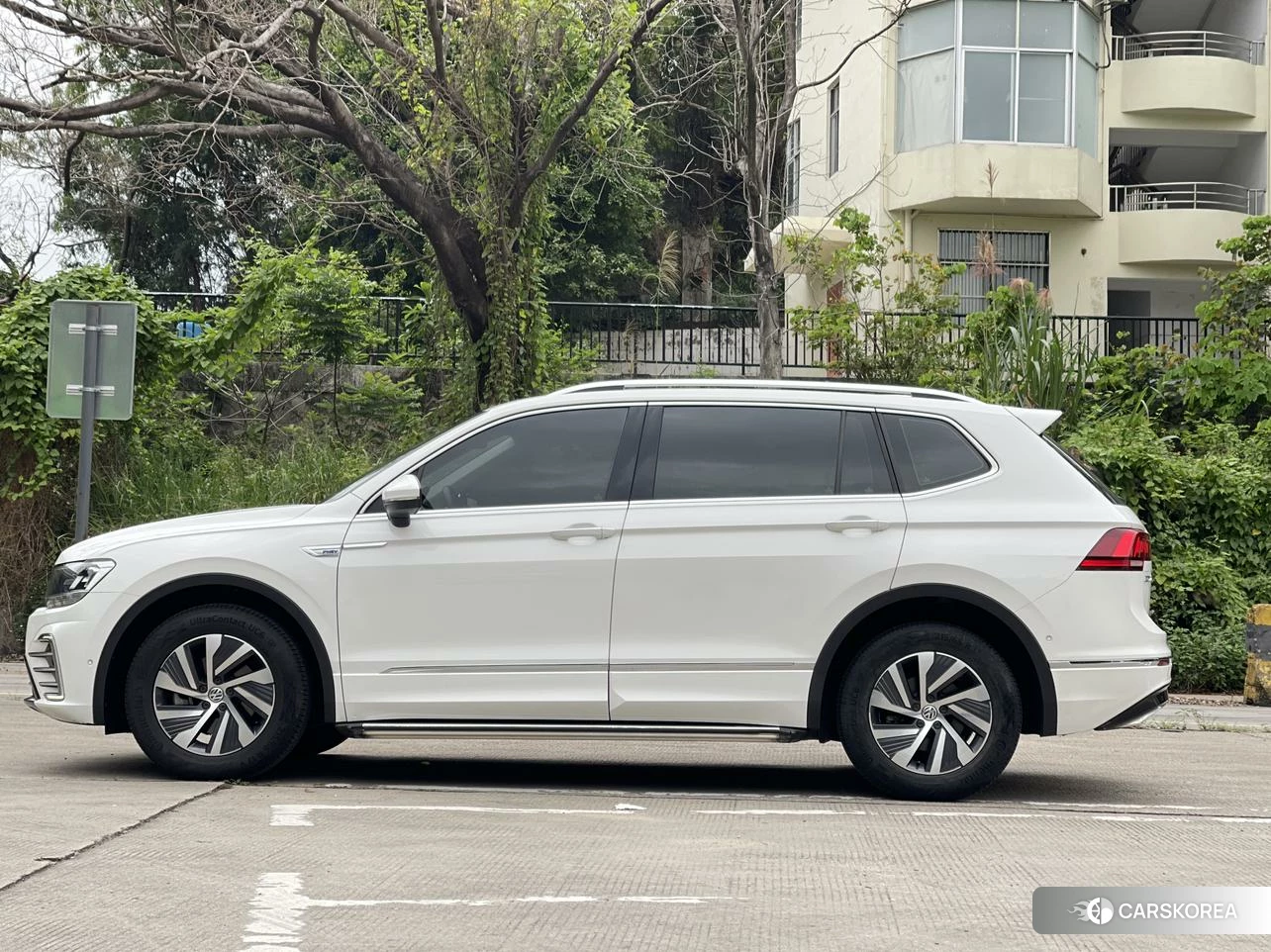Volkswagen Tiguan L PHEV id 4453157 из Китая 20