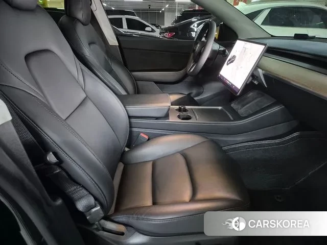 Tesla Model Y id 3757002 из Кореи 18