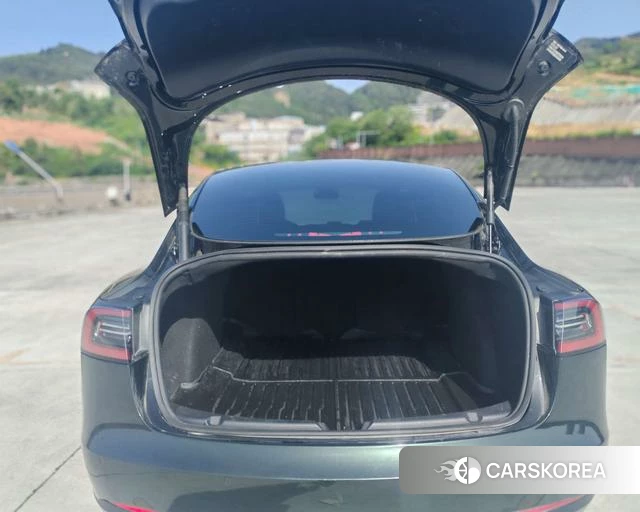 Tesla Model 3 id 4198992 из Китая 17