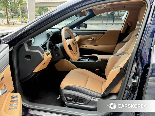 Lexus ES id 3907763 из Китая 12