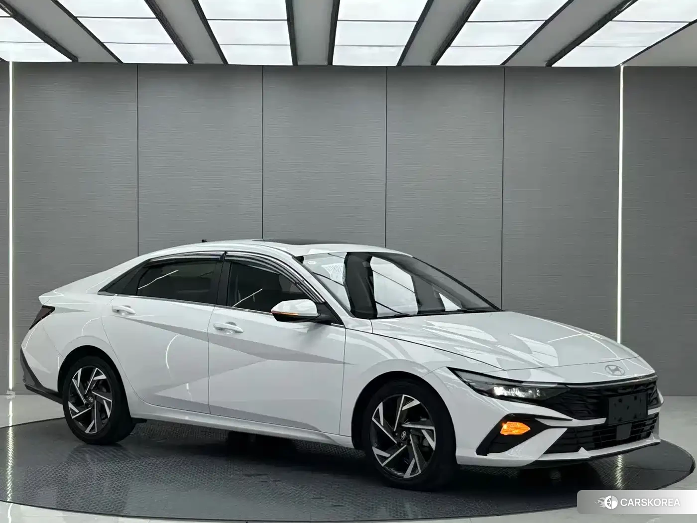 Hyundai Elantra id 4680674 из Китая 21