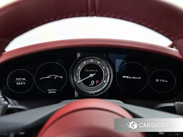 Porsche 911(992) id 3031548 из Кореи 18