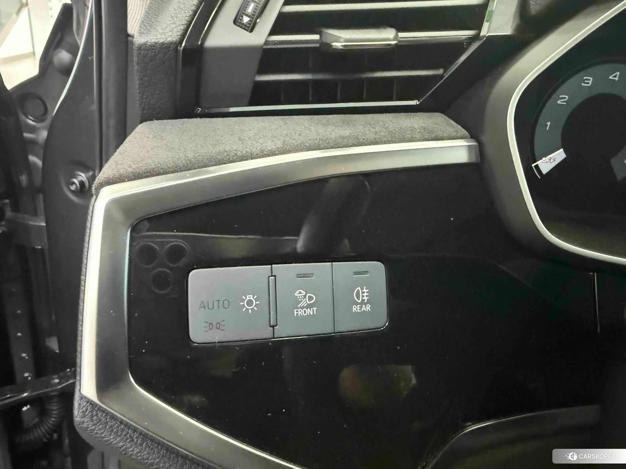 Audi Q3 id 4467549 из Китая 22